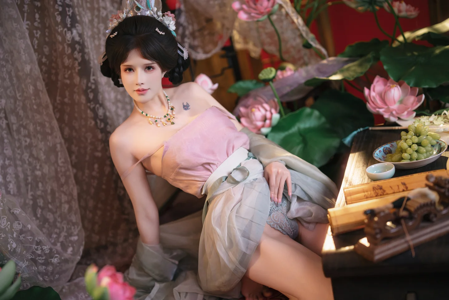 鹿八岁baby_No_107_粽你枕相思_130P,79GIF,1V_1_95GB tg@simisebaisi 【丝足阁】048.webp